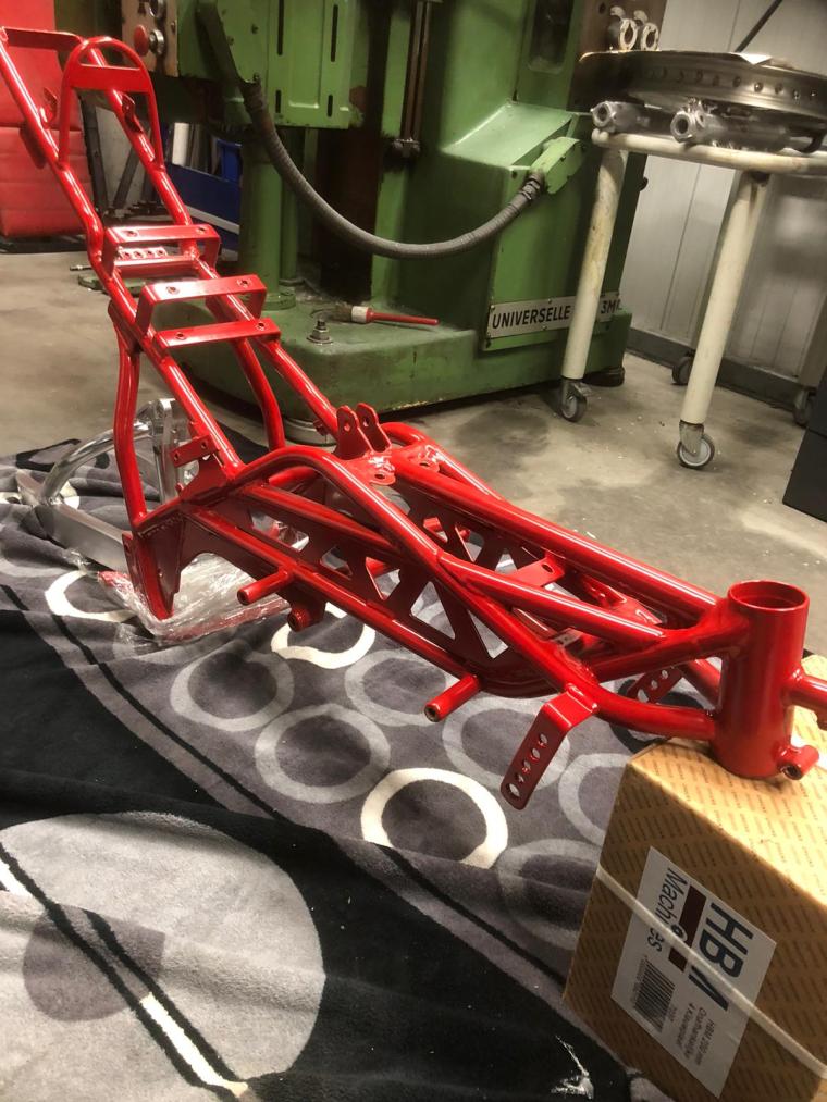 Kreidler Carbon Black Mamba